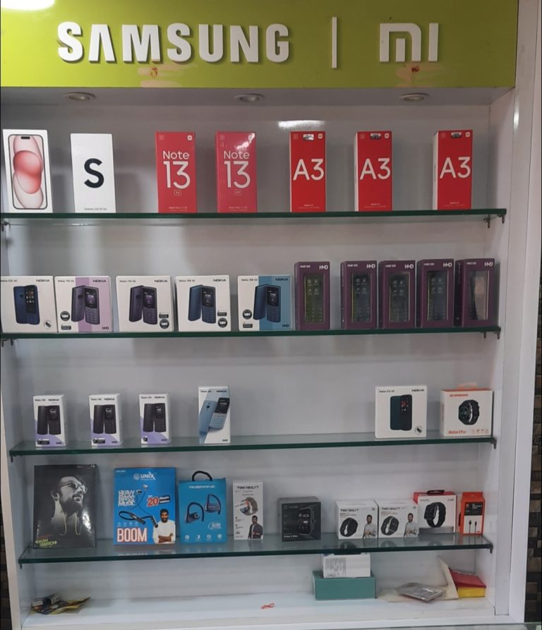 2024 09 03 13.13.45 768x893